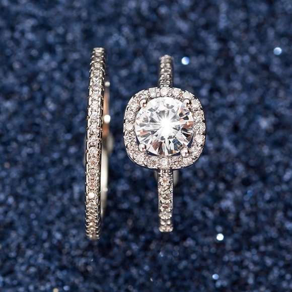 925 Sterling Silver Diamond Halo 2P Ring Set - Picture 2 of 2